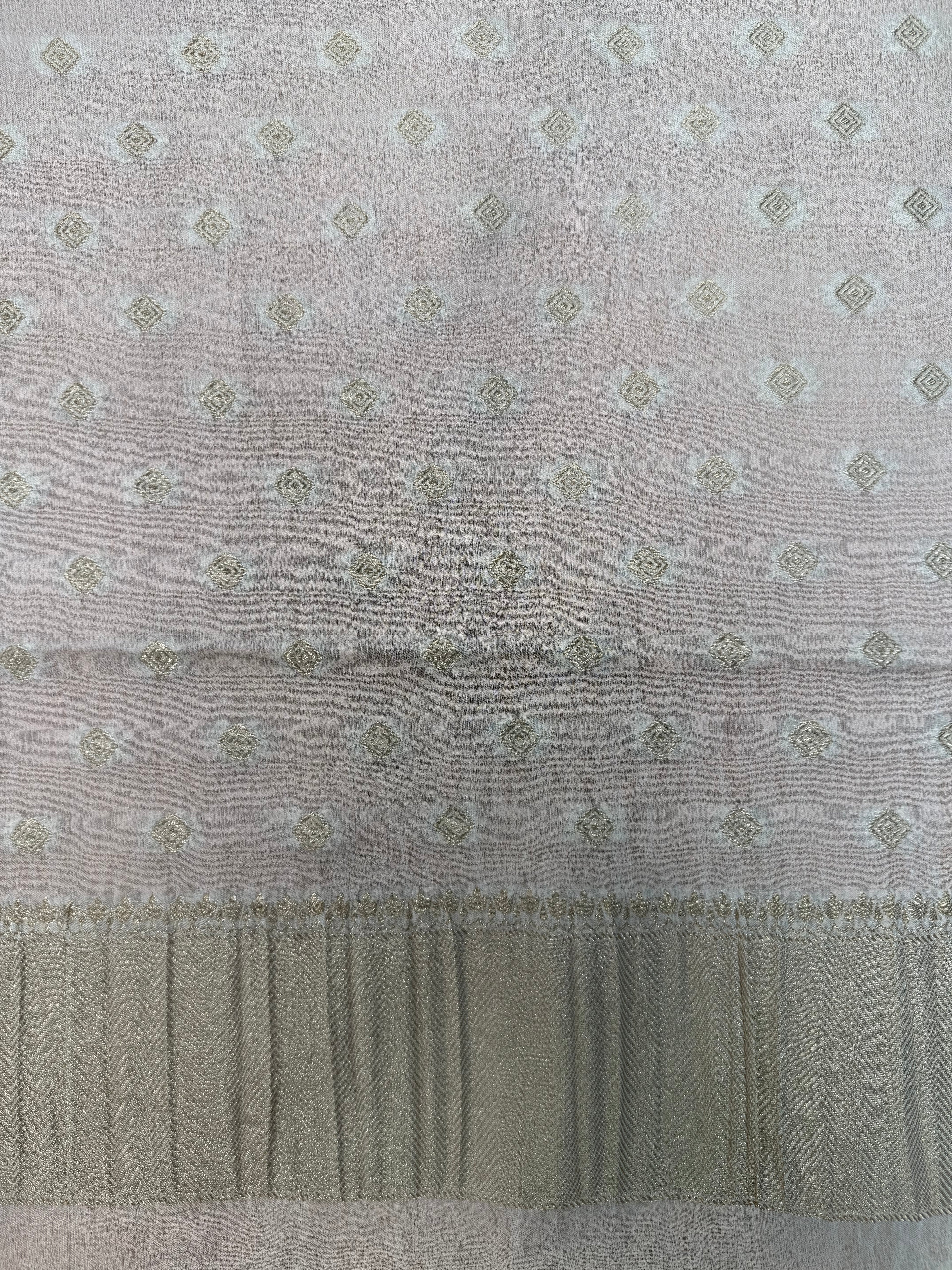 White & Orange Wrinkle Chiffon Leheriya Saree